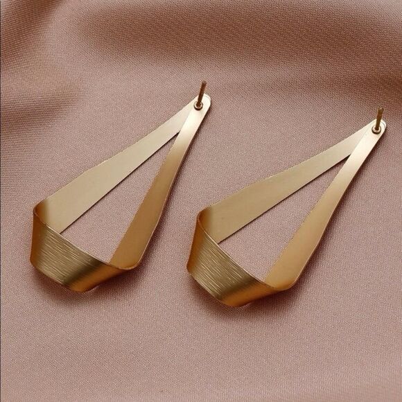 Tear Drop Statement Earrings - Picture 2 of 4